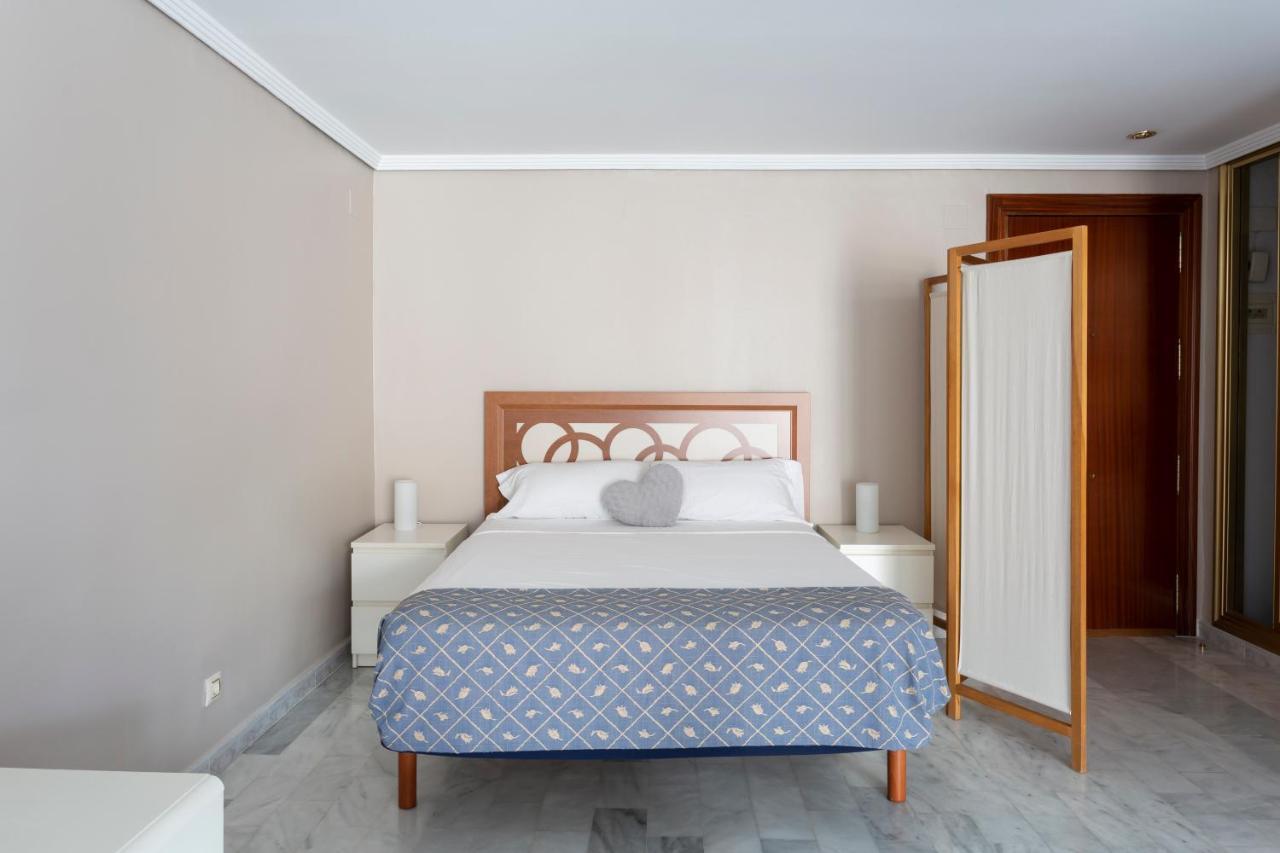 Francos 3 Sevilla Urban Apartment מראה חיצוני תמונה
