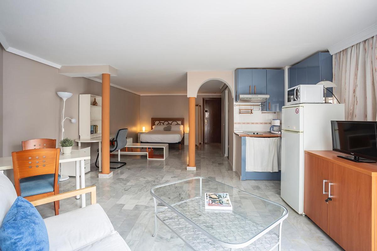 Francos 3 Sevilla Urban Apartment מראה חיצוני תמונה