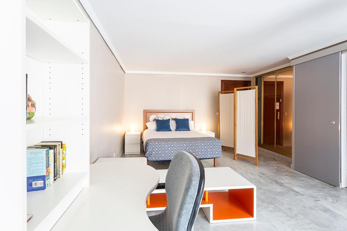 Francos 3 Sevilla Urban Apartment מראה חיצוני תמונה